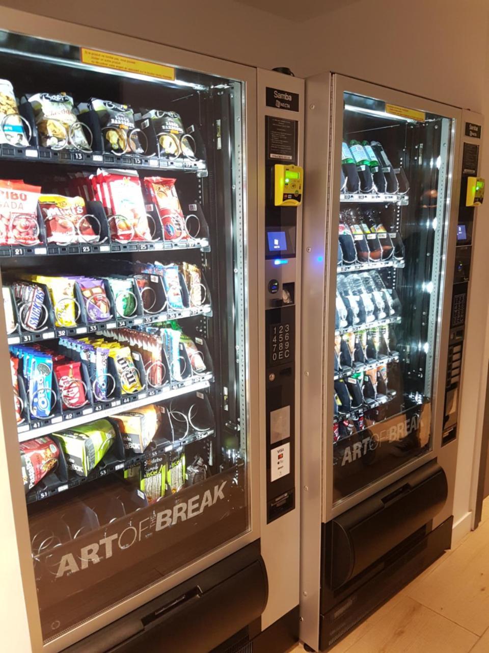 恩奈特酒店 格拉迪尼昂 外观 照片